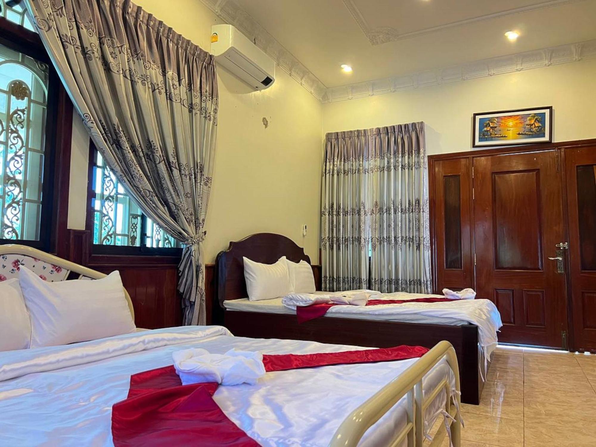 Lotus Blanc Homestay Battambang Exterior photo